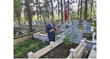 Gölcük’te Öğretmenler Günü Törenle Kutlandı